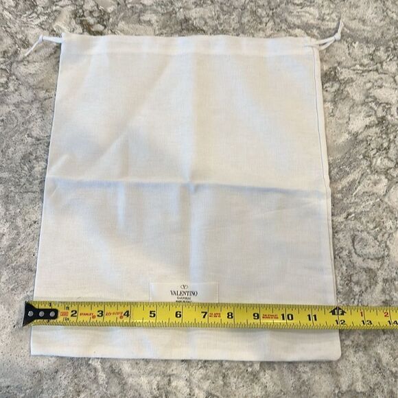 ✨ Valentino Dust Bag - 12” x 14” with Drawstring - Picture 2 of 3